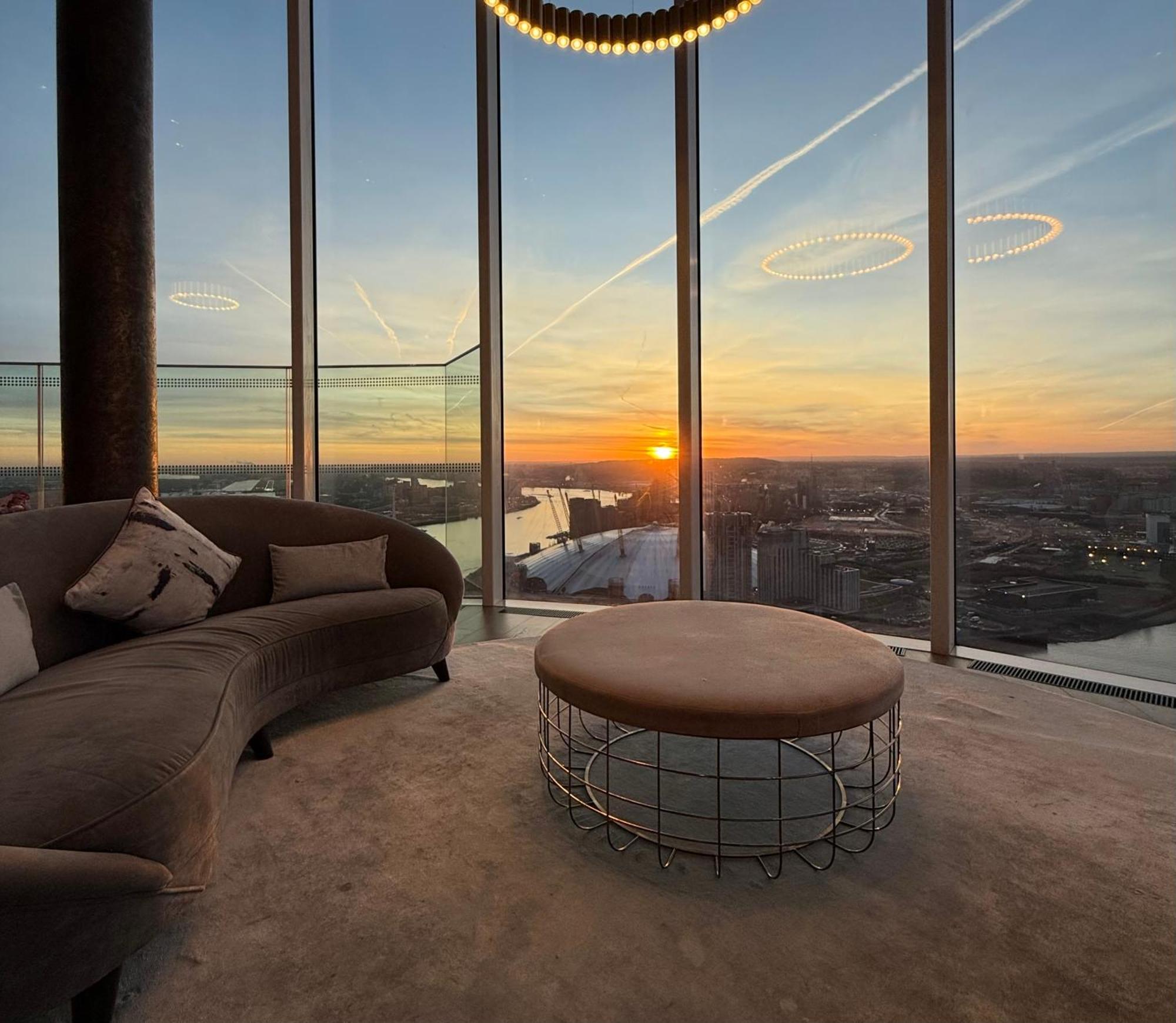 Luxury Modern 2 Bed Flat With Balcony And City View - Canary Wharf City Center Лондон Екстер'єр фото