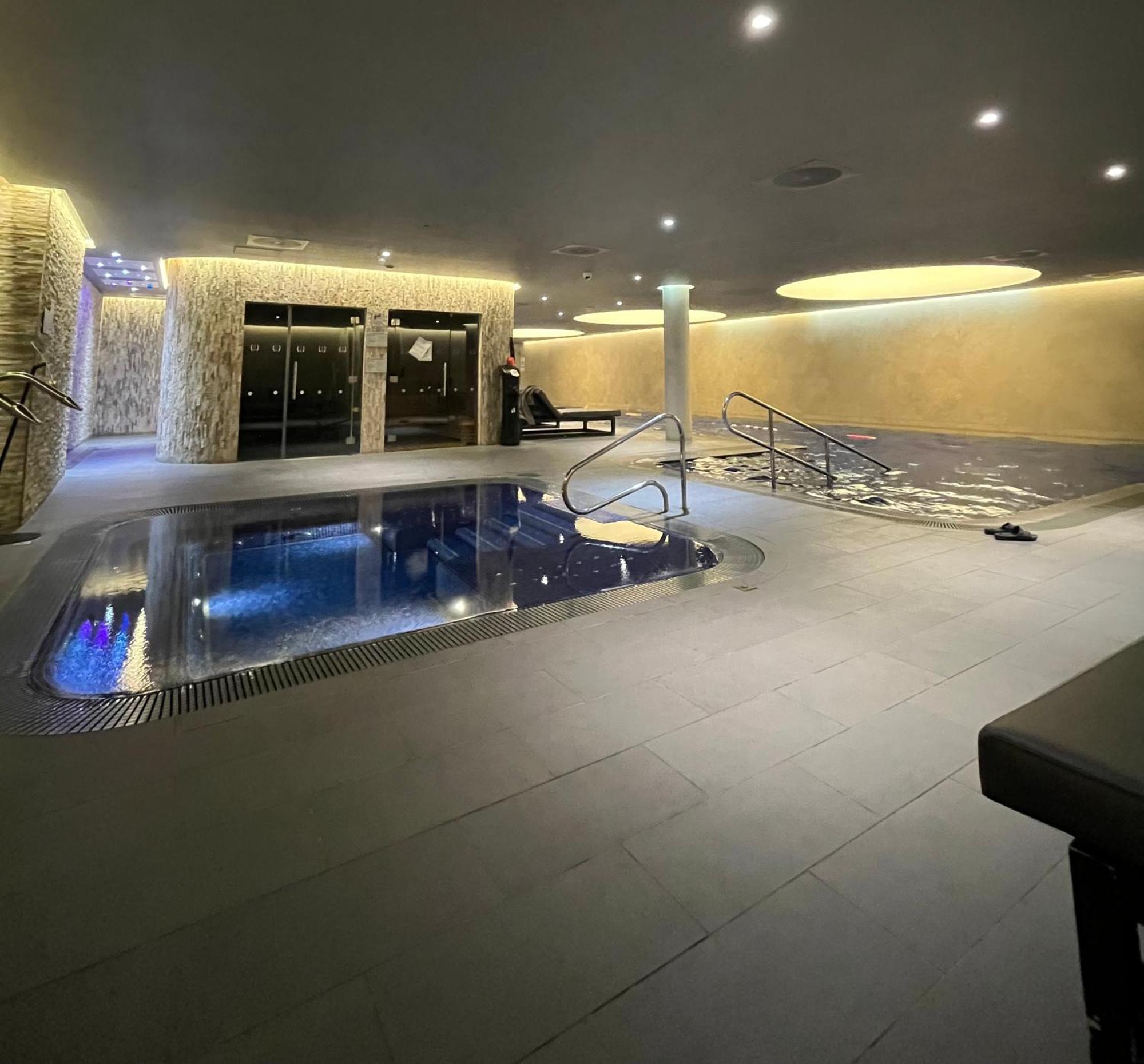Luxury Modern 2 Bed Flat With Balcony And City View - Canary Wharf City Center Лондон Екстер'єр фото