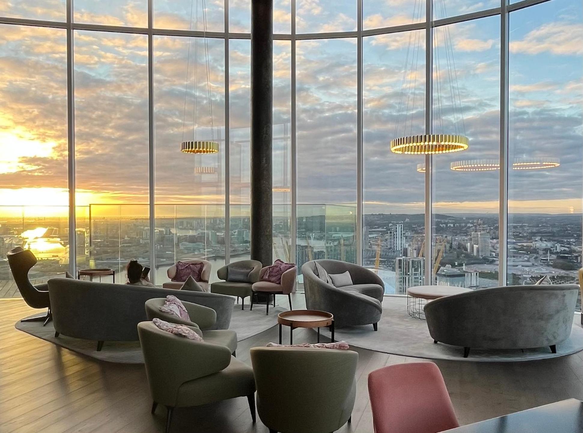 Luxury Modern 2 Bed Flat With Balcony And City View - Canary Wharf City Center Лондон Екстер'єр фото